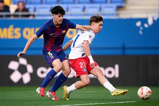 أليكس كامبوس.. ورقة شابة لتعويض غيابات برشلونة أمام باريس 19 أكتوبر 2026 06:12 م
